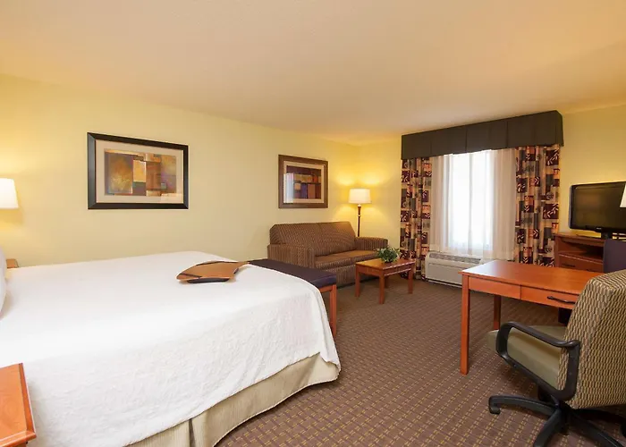 Hotel Hampton Macomb