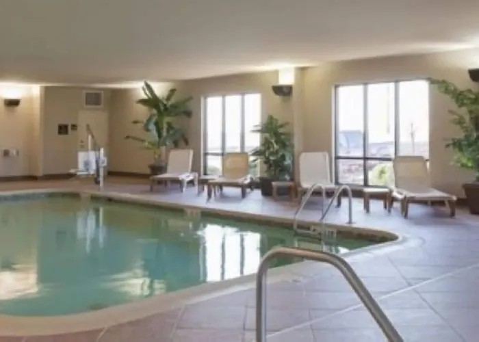 Hotel Hampton Macomb
