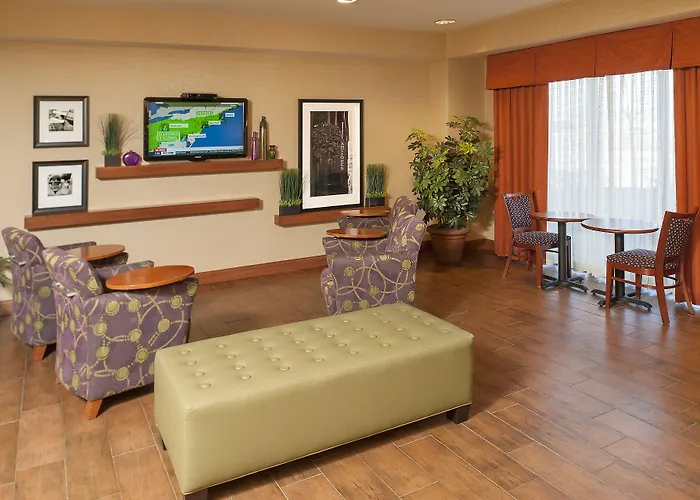 Hampton Hotel Macomb