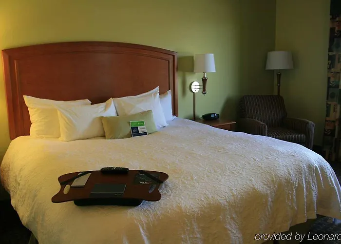 Hampton Hotel Macomb
